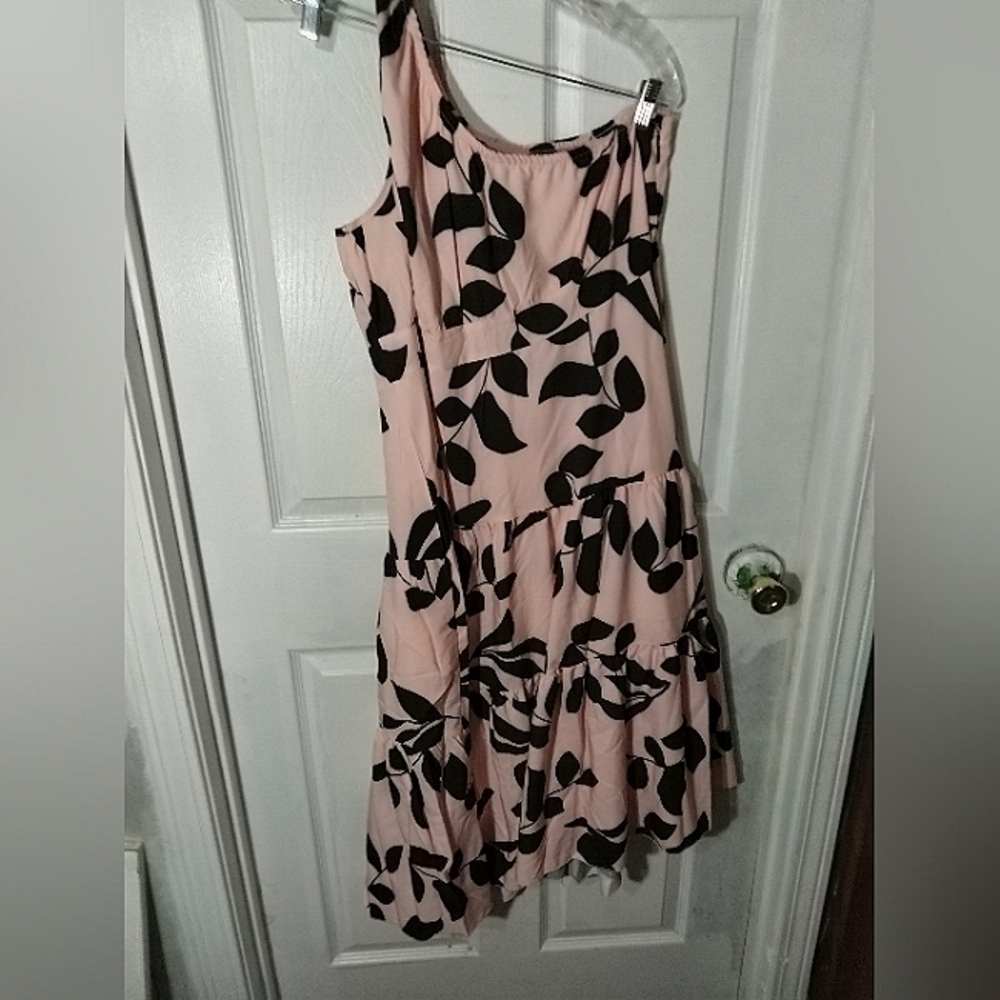 One shoulder dress